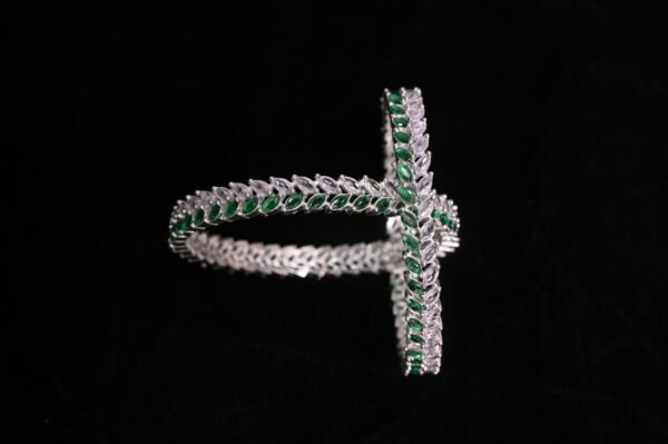 70 Colet Bangle