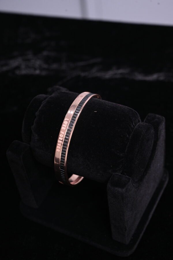 Chanel Unisex Rose Kada
