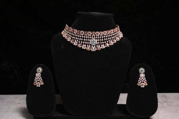 Neckless