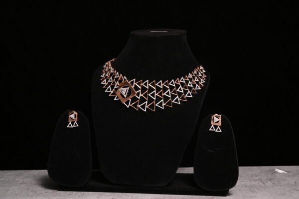 Neckless